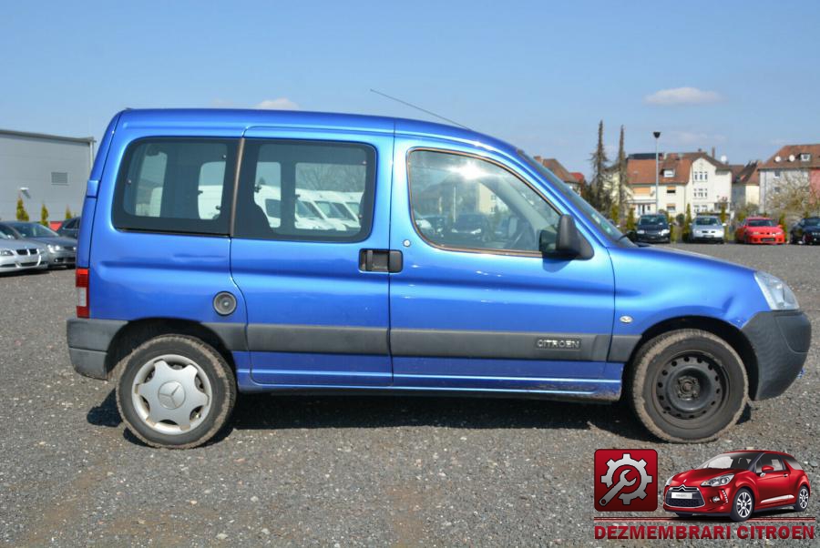 Hayon citroen berlingo 2008